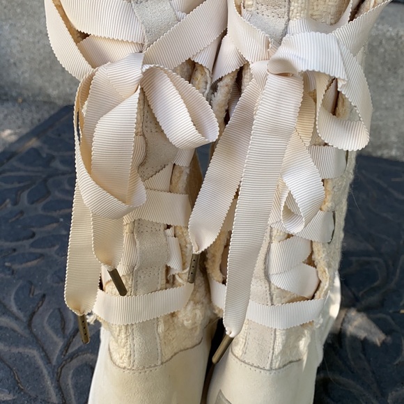 Ugg Heirloom Cream Woven Textile and Genuine Sheepskin Lace Up Ribbon Tall Boots - Picture 6 of 13